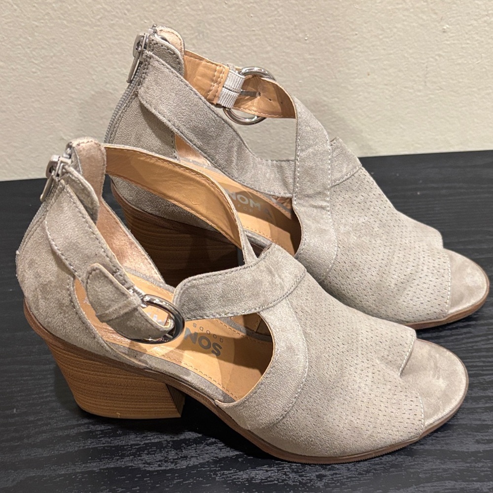 Sonoma Women's Tan Suede Heels